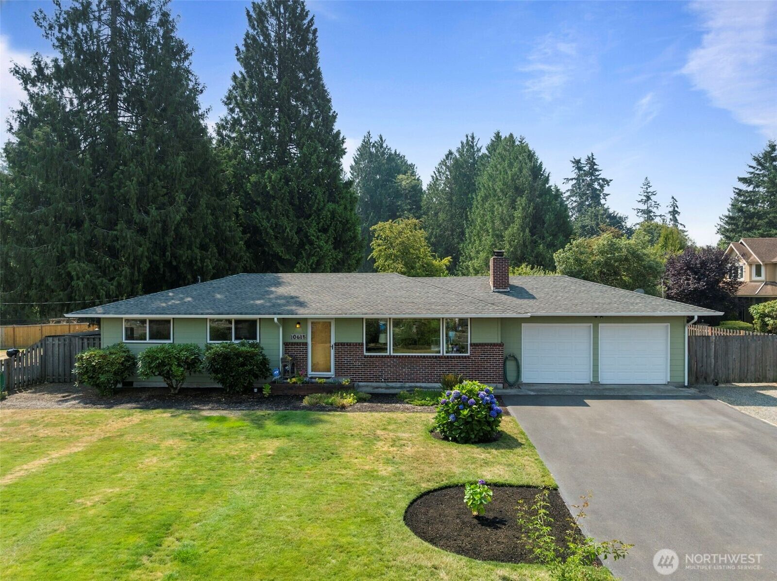 Property Photo:  10615 SE 244th Street  WA 98030 