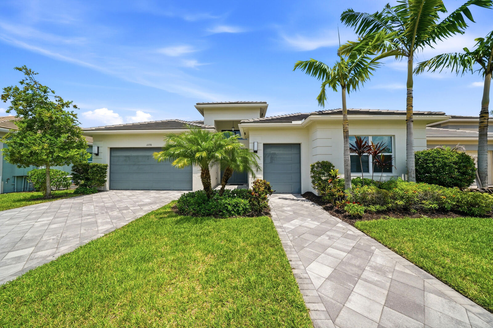 Property Photo:  11770 SW Coronado Springs Drive  FL 34987 