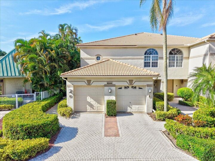 Property Photo: 6244 Graycliff Drive C FL 33496