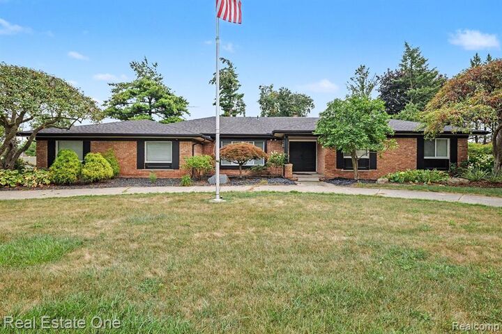 Property Photo:  11584 Chicago Road  MI 48093 