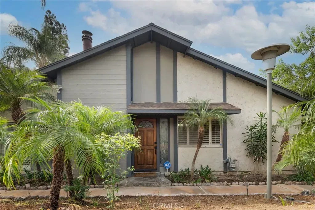 Property Photo:  6168 Avenue Juan Diaz  CA 92509 