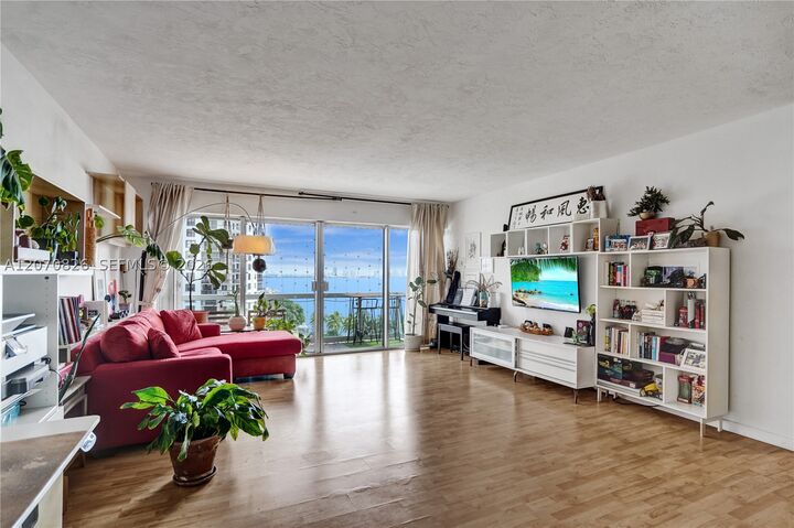 Property Photo: 2451 Brickell Ave 8E FL 33129