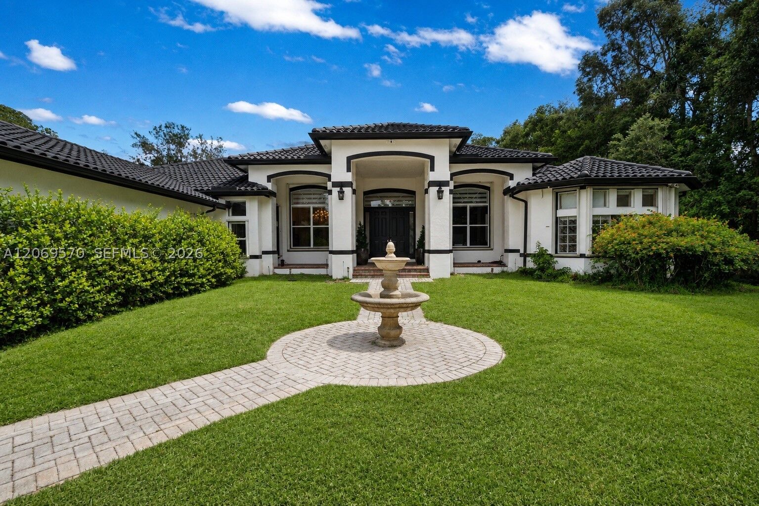 Property Photo:  10961 SW 31st  FL 33328 