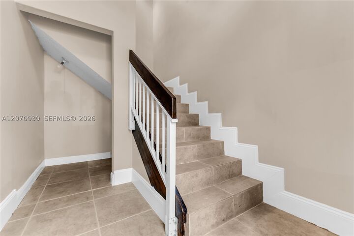 Property Photo:  15563 N Miami Lakeway N 204  FL 33014 