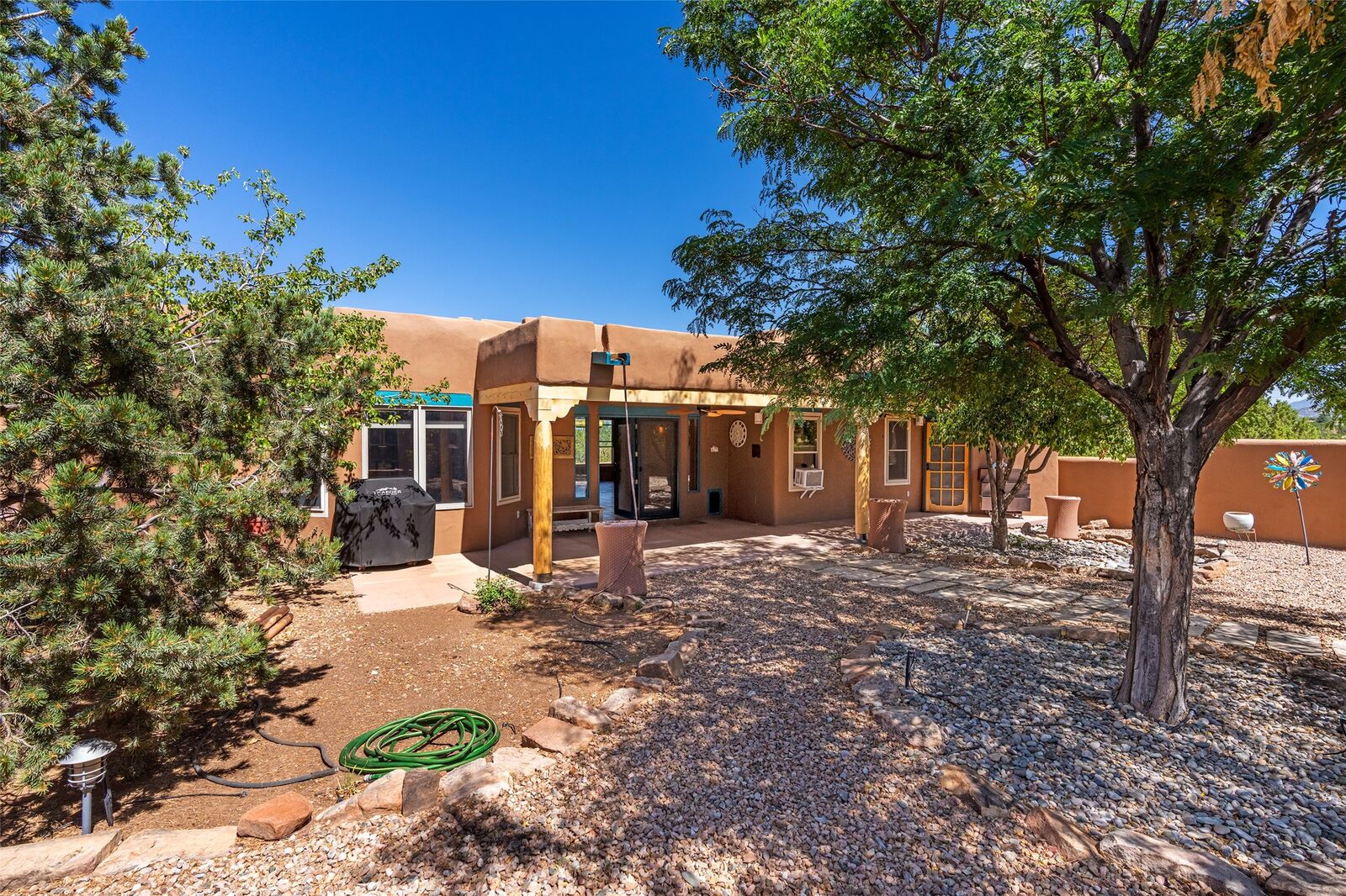 Property Photo:  1 Domingo Place  NM 87508 