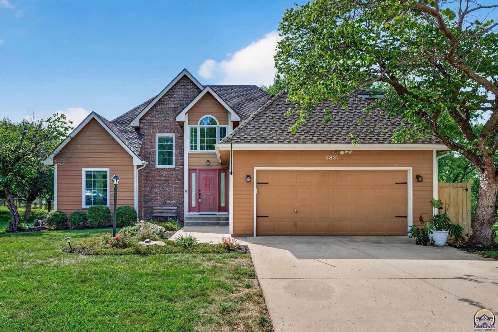 Property Photo:  3831 SW Friar Rd  KS 66610 