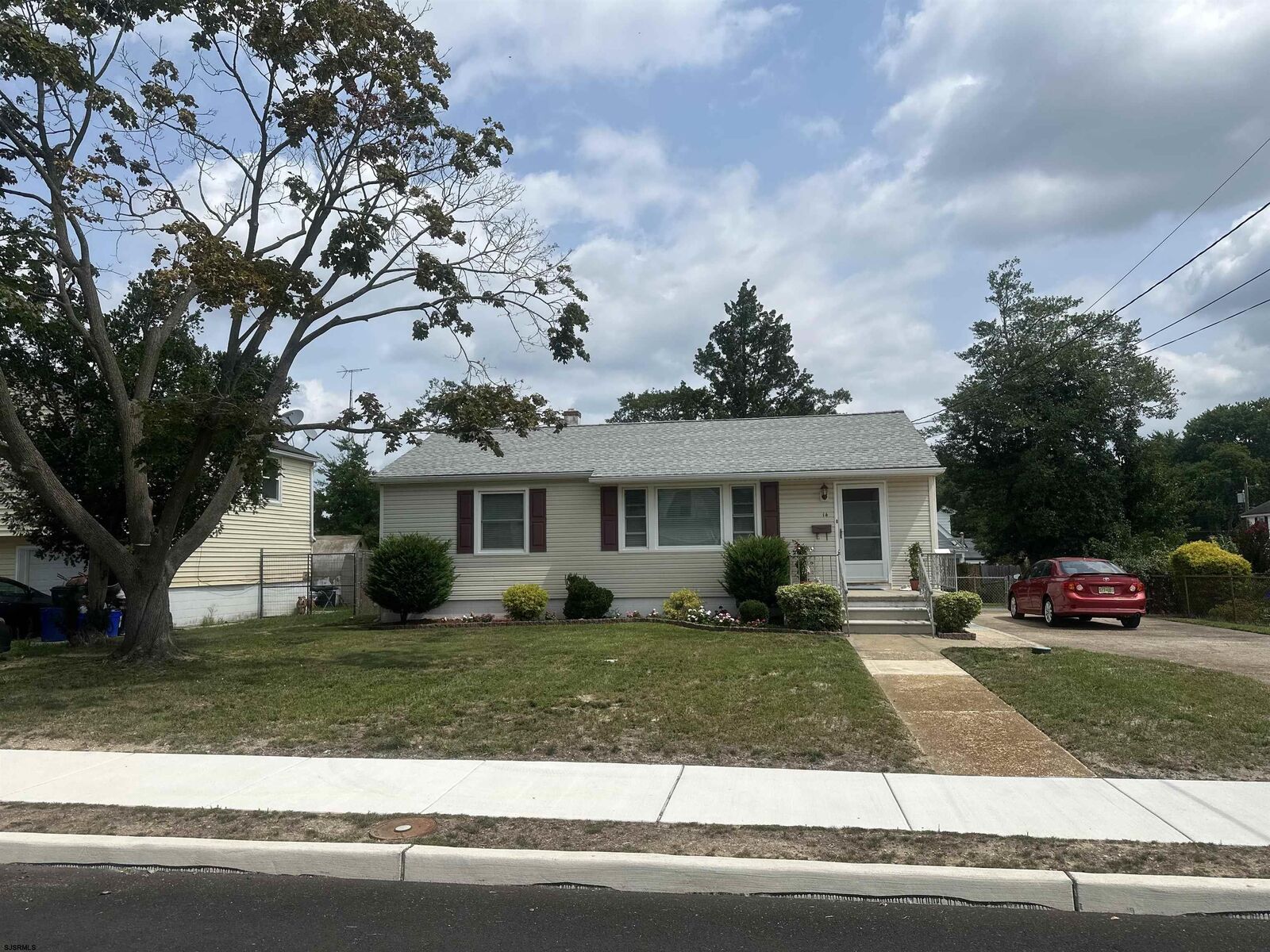 Property Photo:  14 E Ridgewood Ave  NJ 08232 
