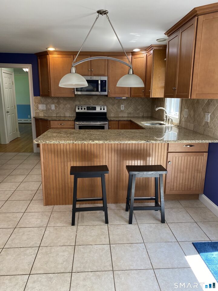 Property Photo:  109 Cottage Street  CT 06611 
