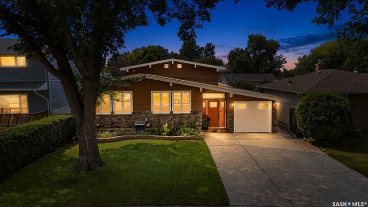 Property Photo: 1710 Cameron Avenue SK S7H 3N3