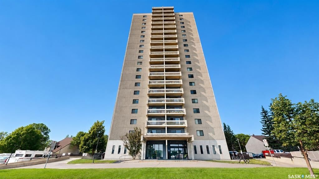Property Photo: 3520 Hillsdale Street 2104 SK S4S 5Z5