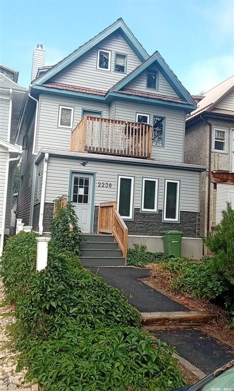Property Photo: 2230 Retallack Street SK S4T 0C7