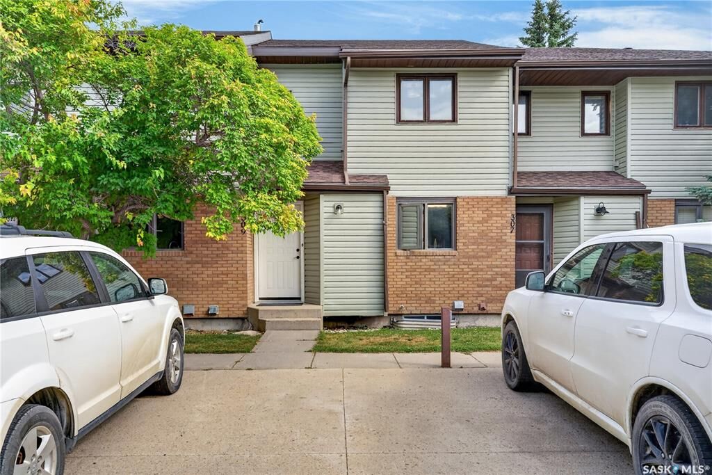 Property Photo: 309 7th Avenue SK S0K 2A0