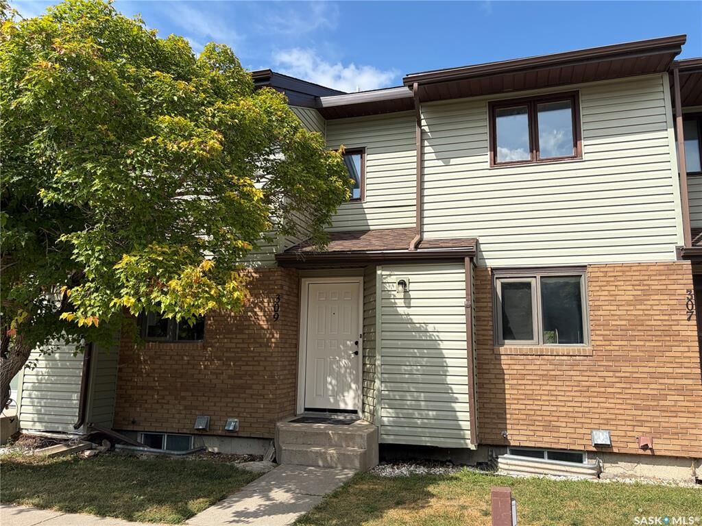 Property Photo: 309 7th Avenue SK S0K 2A0