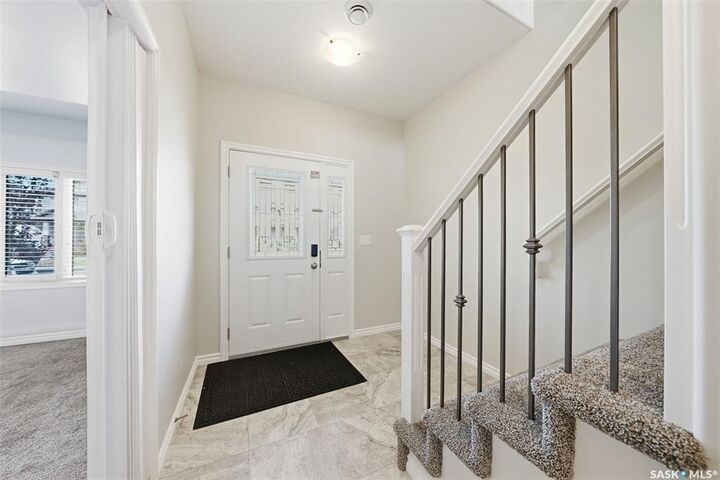 Property Photo:  351 Palliser Way  SK S7L 4Y6 