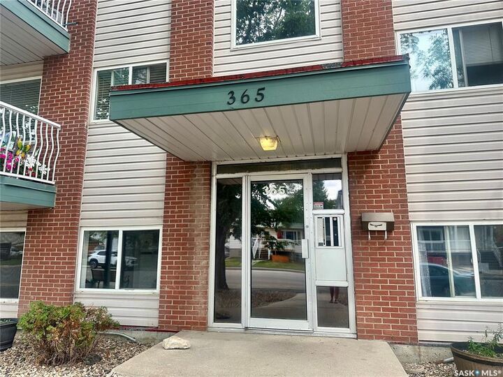 Property Photo:  365 Angus Street 11  SK S4R 3K7 