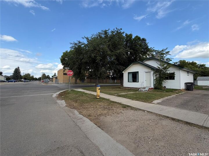 Property Photo: 740 12th Street SK S0K 2A0