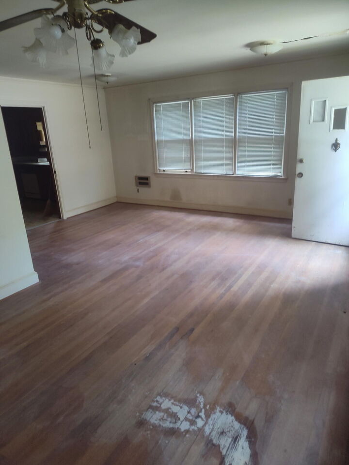 Property Photo:  37 Reed Street  SC 29150 