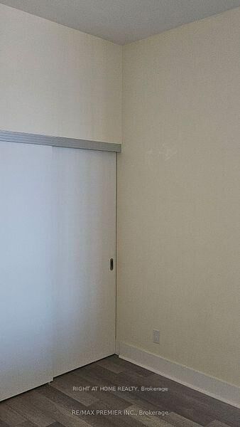 Property Photo:  32 Davenport Road 2705  ON M5R 0B5 