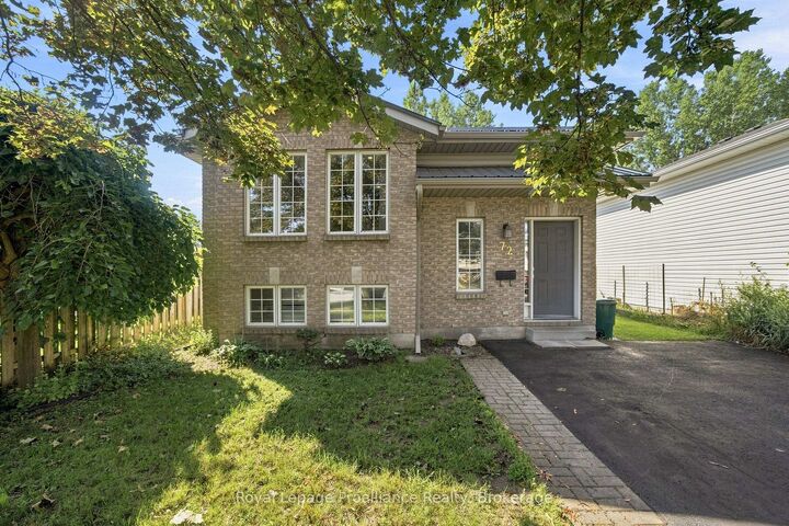 Photo de la propriété:  72 Liddle Lane  ON K8N 5X1 