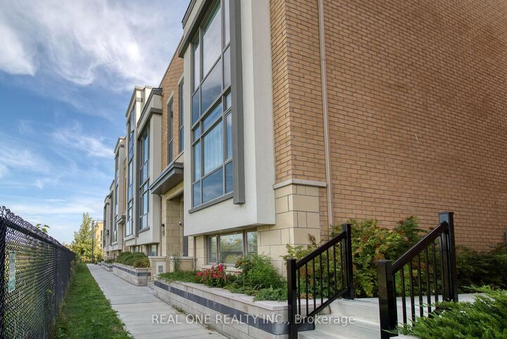 Property Photo:  12 Teasel Way  ON L3R 9S3 