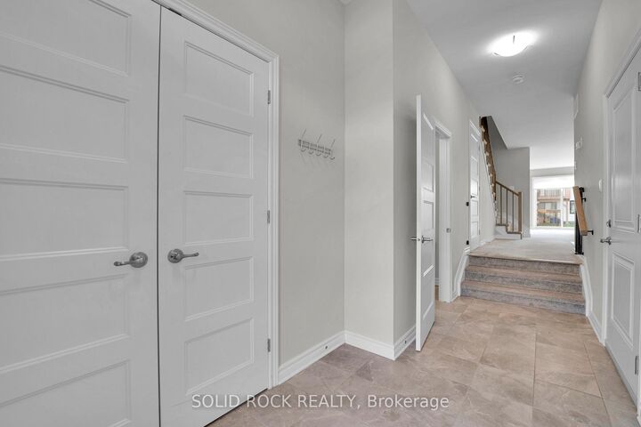 Property Photo:  54 Griffith Way  ON K7C 4G4 