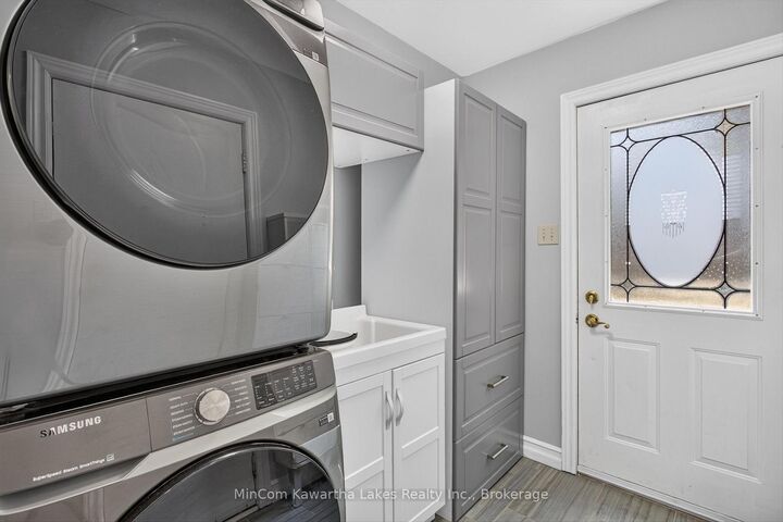 Property Photo: 1947 Parkwood Circle ON K9J 8C9