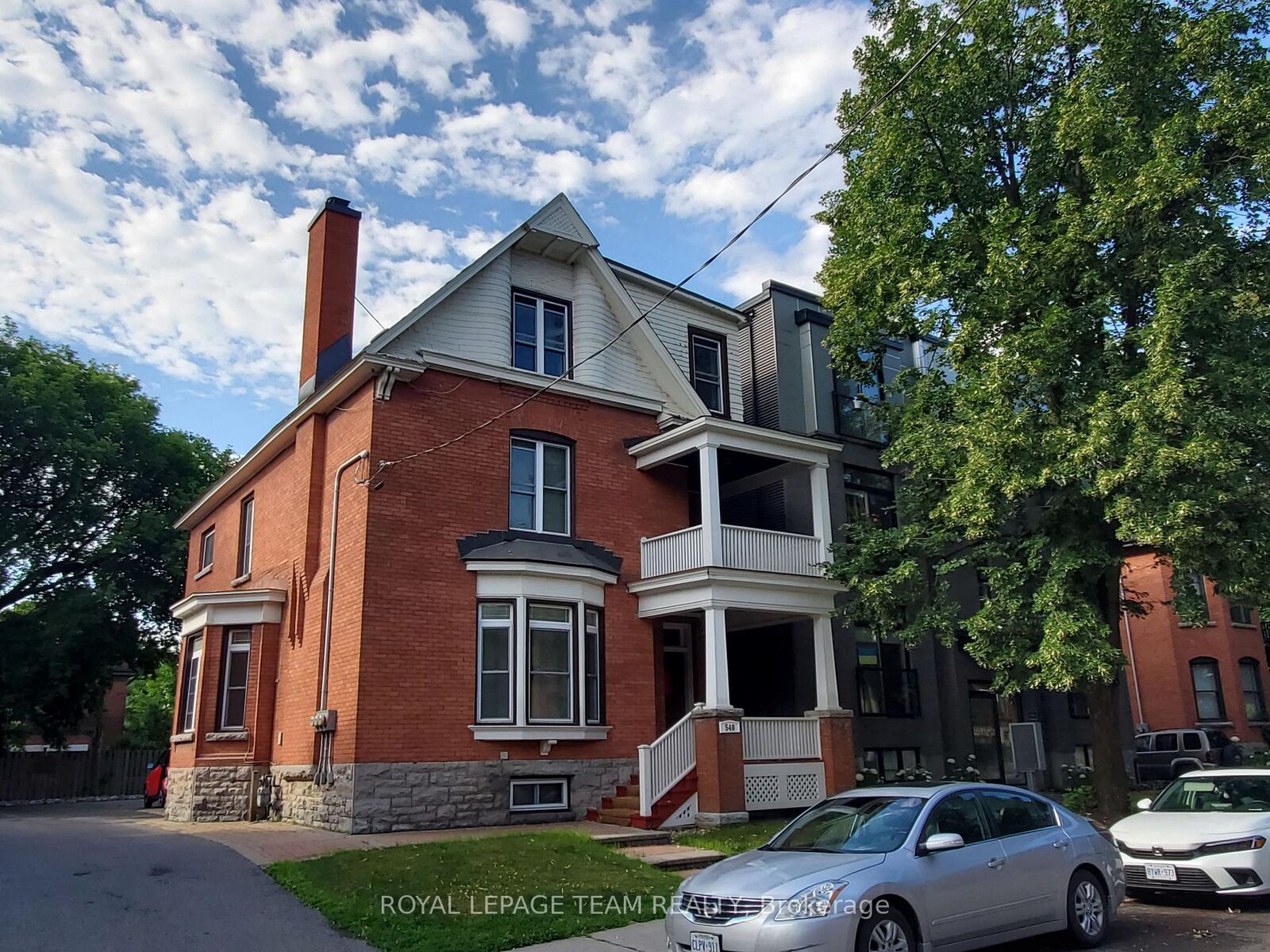 Property Photo:  540 Gilmour Street 1  ON K1R 5L6 