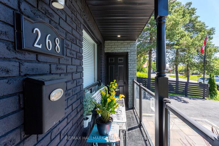 Photo de la propriété: 268 Pasadena Drive ON L4P 2Y9
