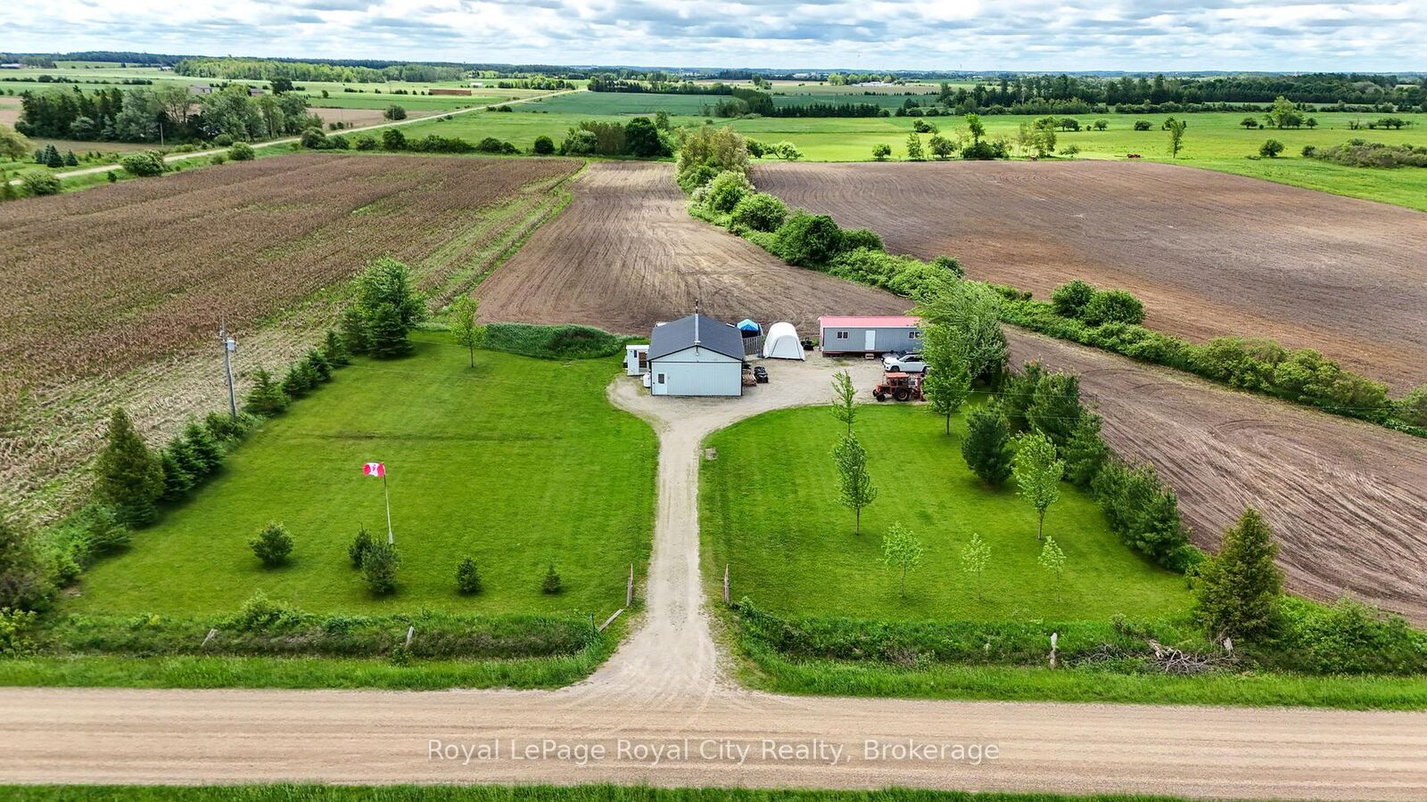 Property Photo:  7793 Sideroad 8 Side Road E  ON N0G 2E0 