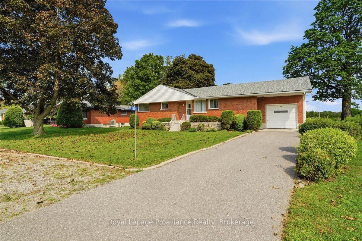 Property Photo:  120 Sidney Crescent  ON K0K 1E0 