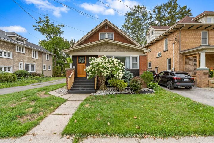 Property Photo: 214 Kent Street ON L3K 3A1