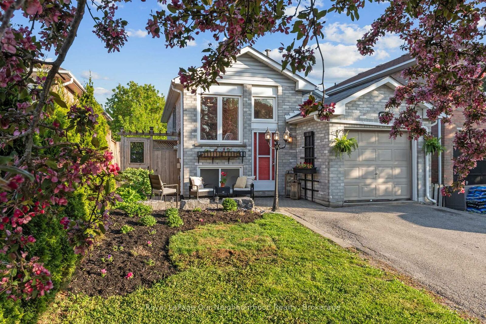 Property Photo: 42 Glanville Crescent ON L1C 4L7