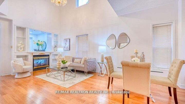 89 English Oak Drive — photo 1