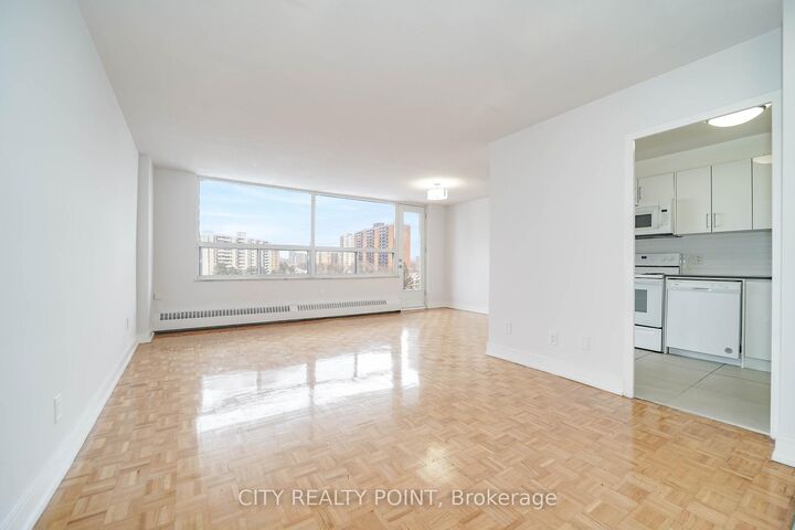 Property Photo: 6200 Bathurst Street 410 ON M2R 2A3