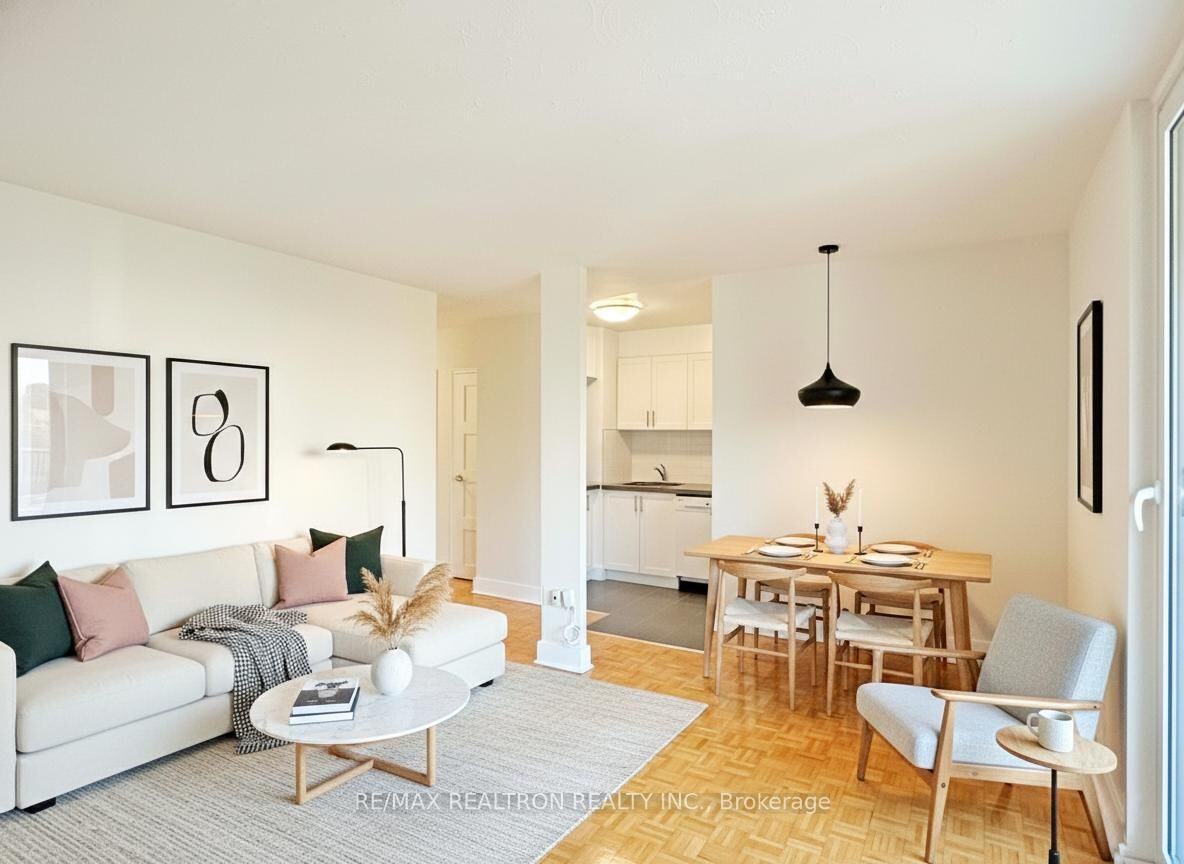 Property Photo:  485 Huron Street 201  ON M5R 2R5 
