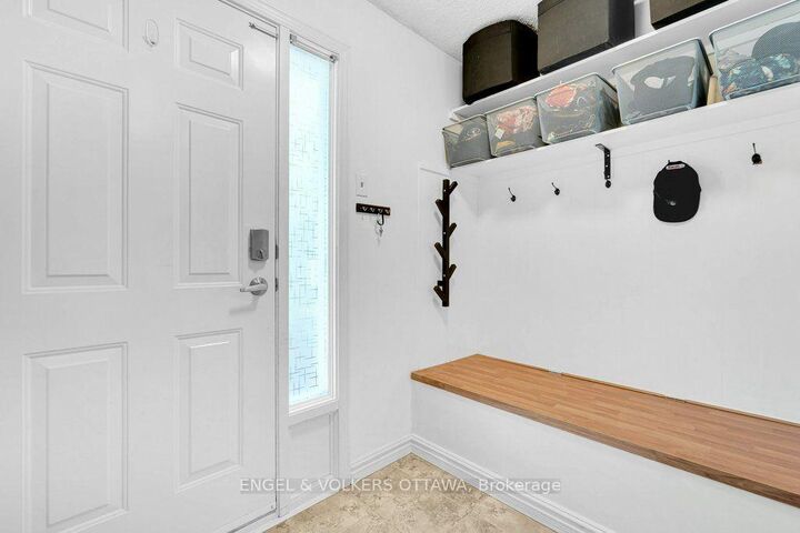 Property Photo: 878 Grenon Avenue ON K2B 6G3