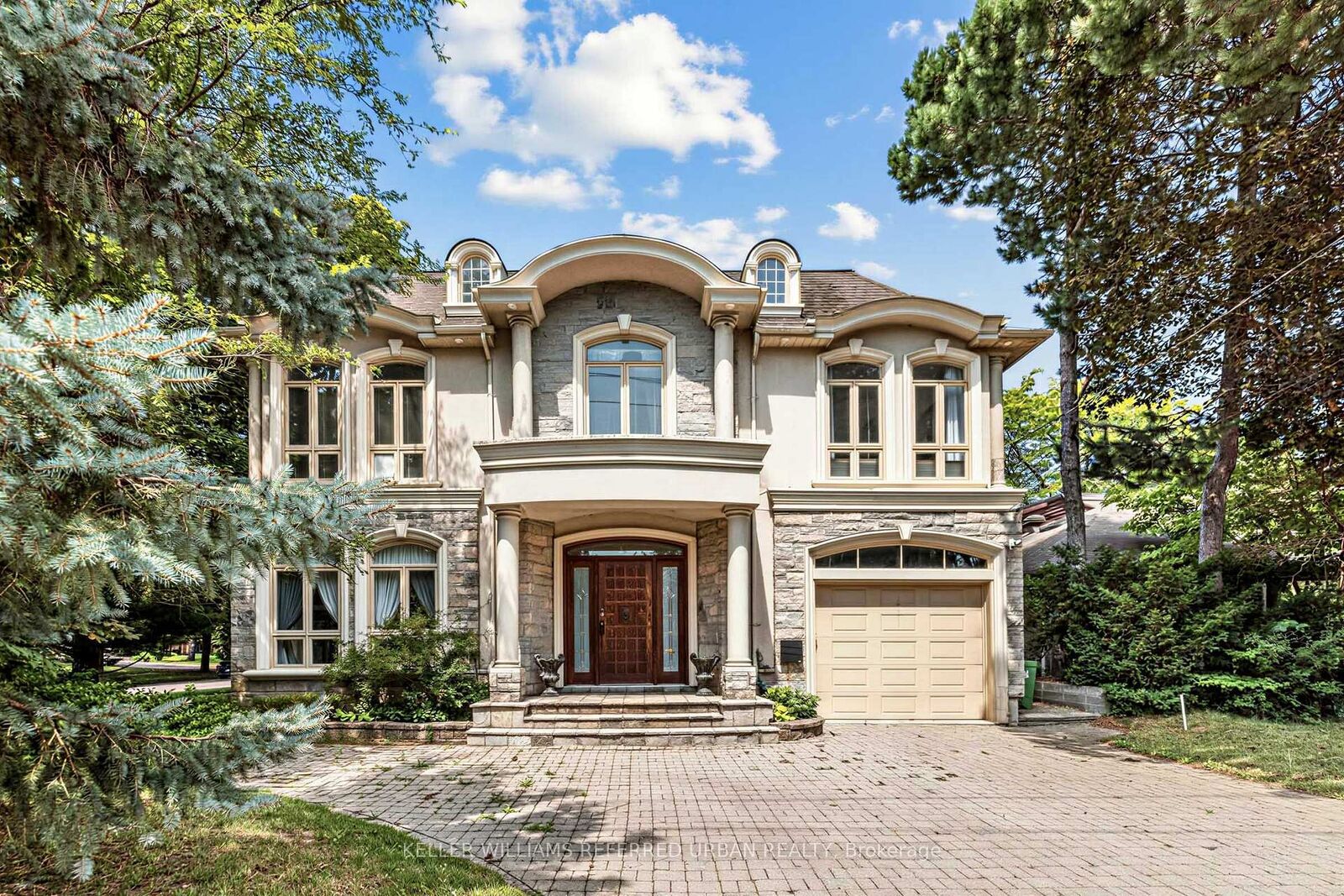 Property Photo: 158 Owen Boulevard ON M2P 1G7
