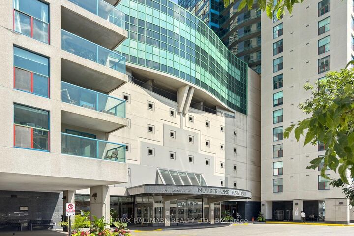 Property Photo: 77 Harbour Square 504 ON M5J 2S2