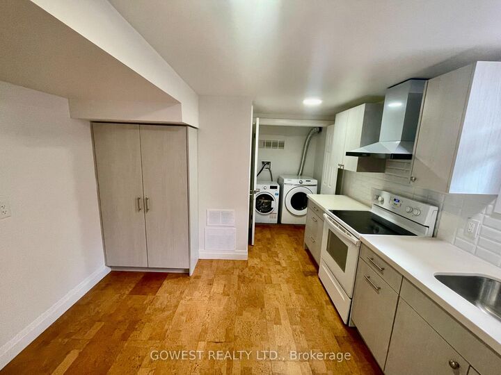 Property Photo:  42 Briarwood Crescent Lower  ON L9C 4B9 