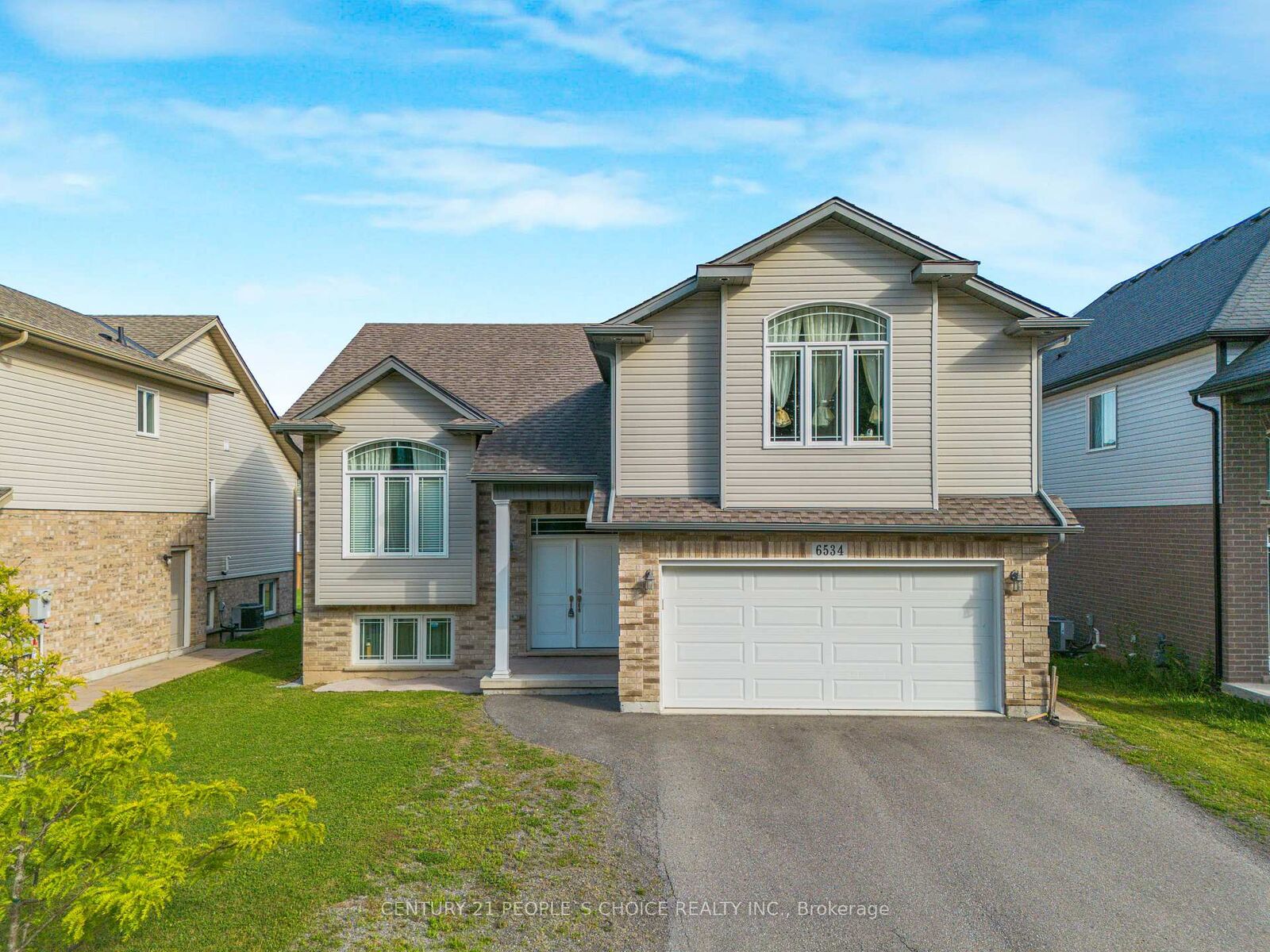 Property Photo:  6534 Sam Iorfida Drive  ON L2G 0H5 