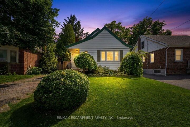 61 Glenmount Avenue — photo 1