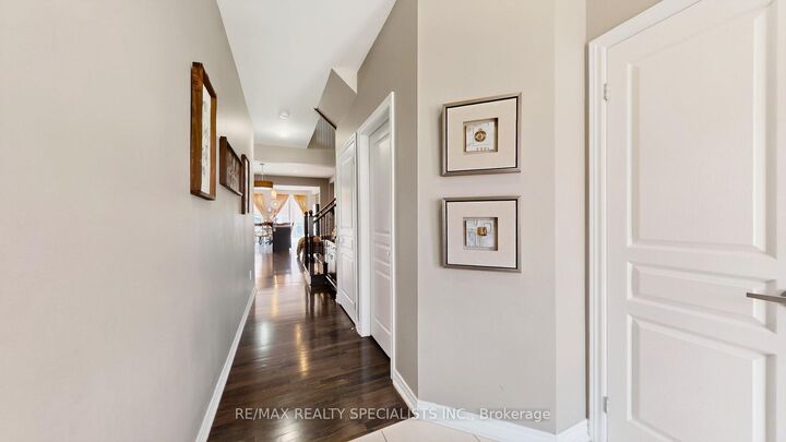 Property Photo: 30 Pendulum Circle ON L6R 3N6