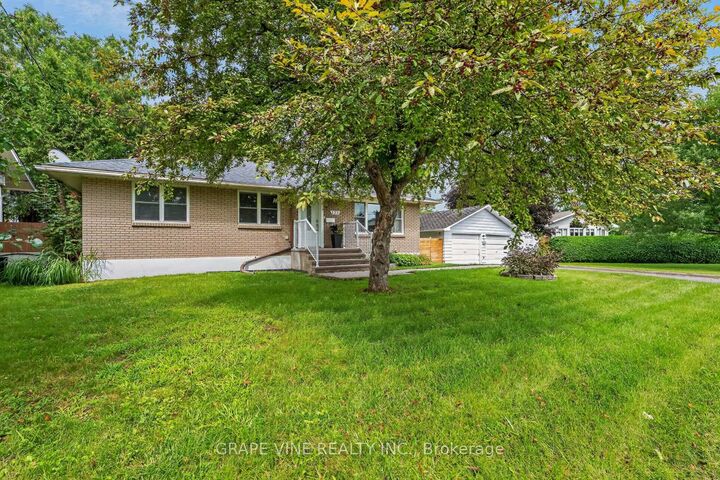 Property Photo:  125 Norice Street  ON K2G 2Y2 