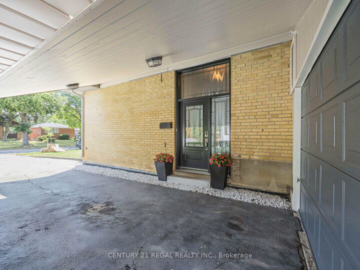 Property Photo: 281 Thistle Down Boulevard ON M9V 1K6