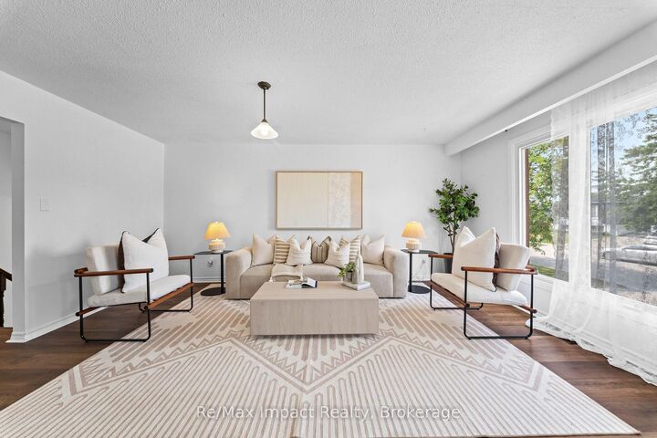 Property Photo:  3874 Brandon Gate Drive  ON L4T 3N6 