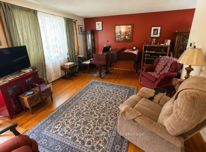 Property Photo: 14 Glanworth Avenue ON N5R 1E7