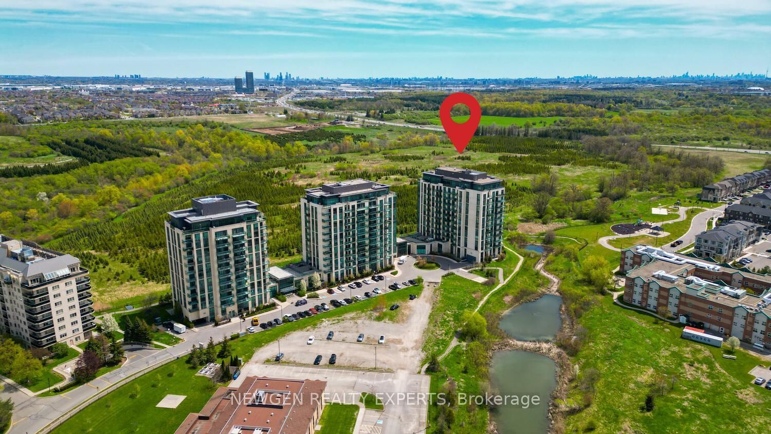 Property Photo: 65 Yorkland Boulevard 808 ON L6P 4M5