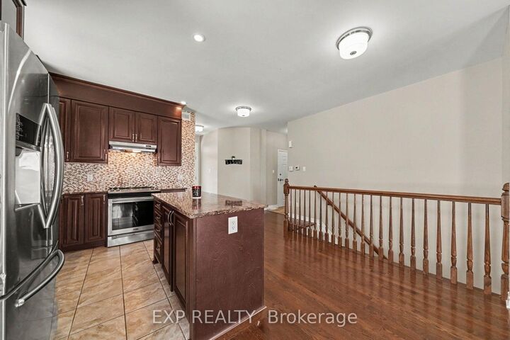 Property Photo:  279 Brambling Way  ON K2J 6E3 