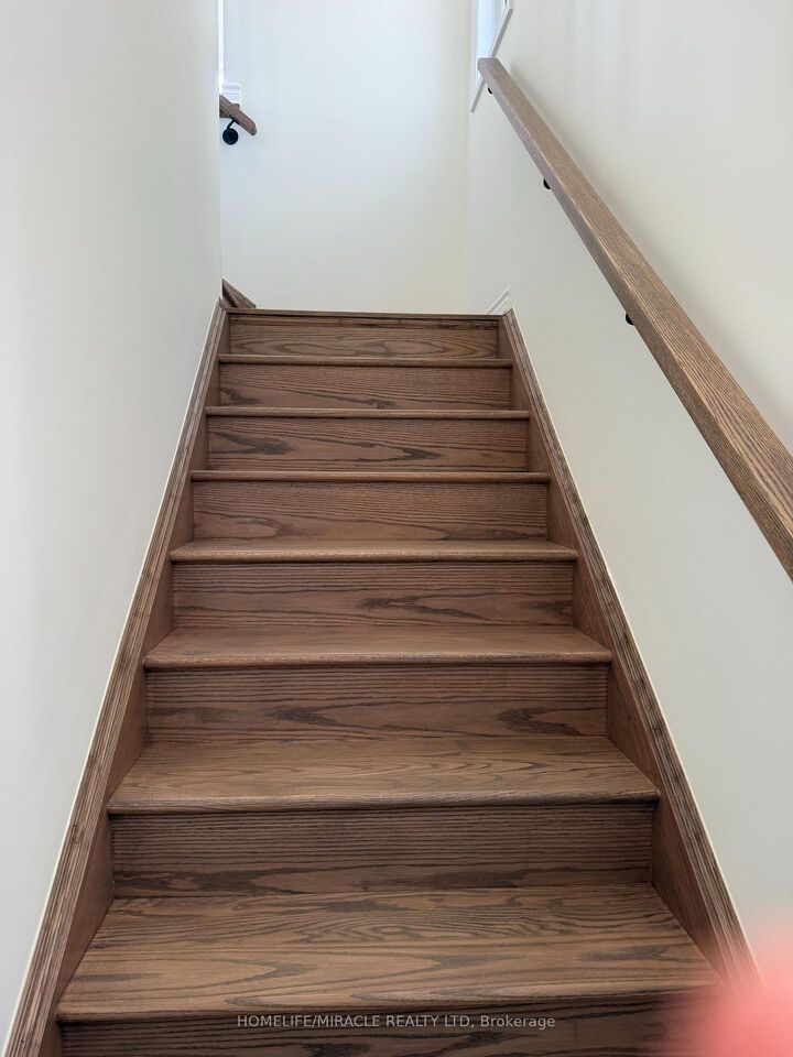 Property Photo: 70 Thornbird Crescent ON K0A 0B9