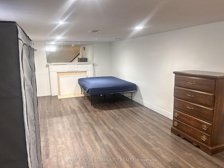 Property Photo:  420 Elmwood Avenue  ON L4C 1M3 